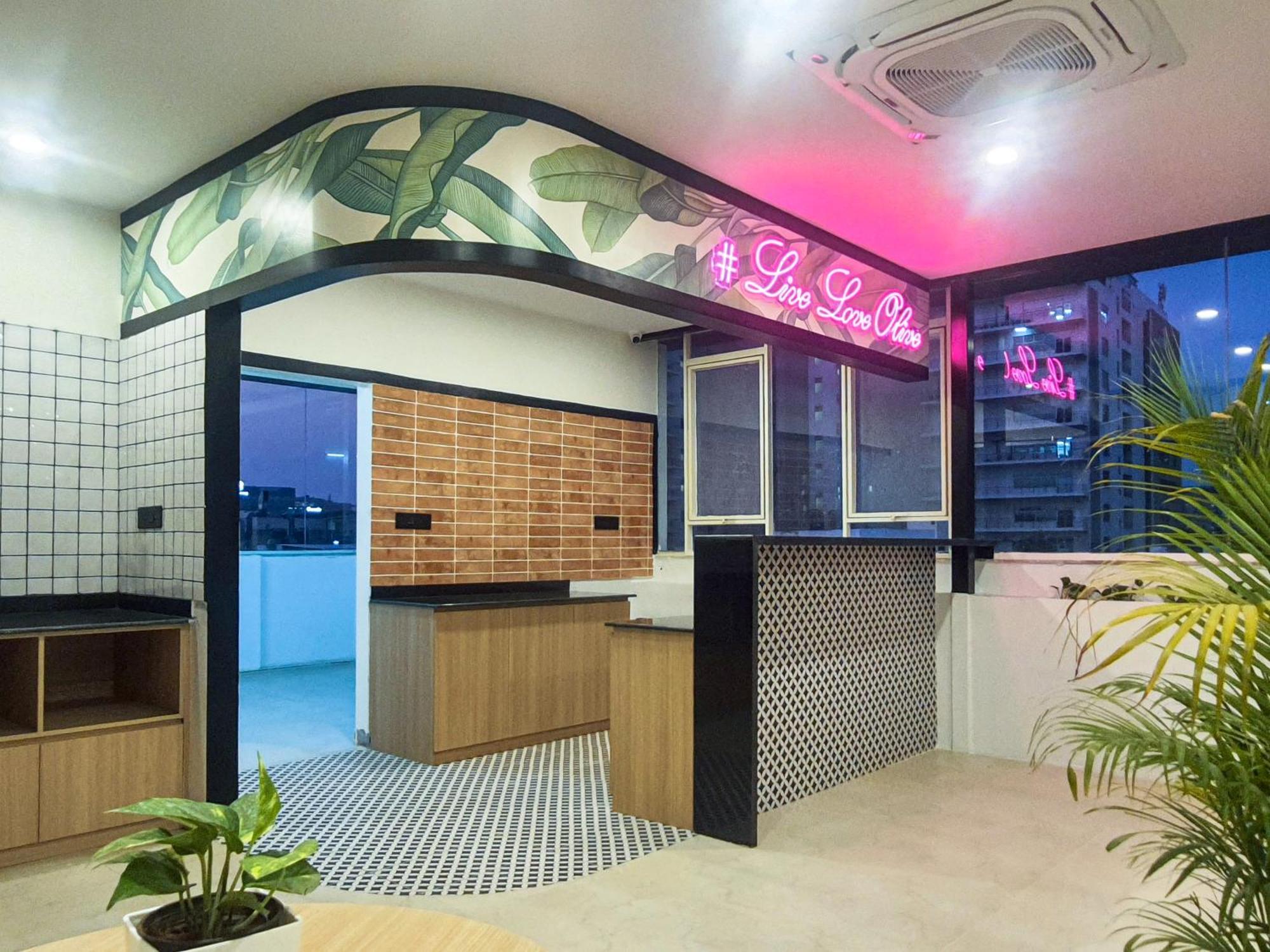 Olive Hotel Mahadevapura By Embassy Group Bangalore Esterno foto